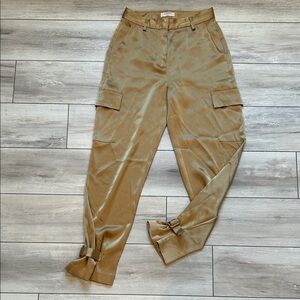 Aritzia Babaton Refined Satin Cargo Pant size 0 NWOT